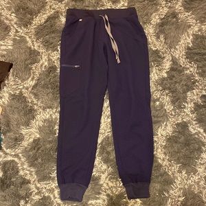 Womens small fig jogger scrub pants